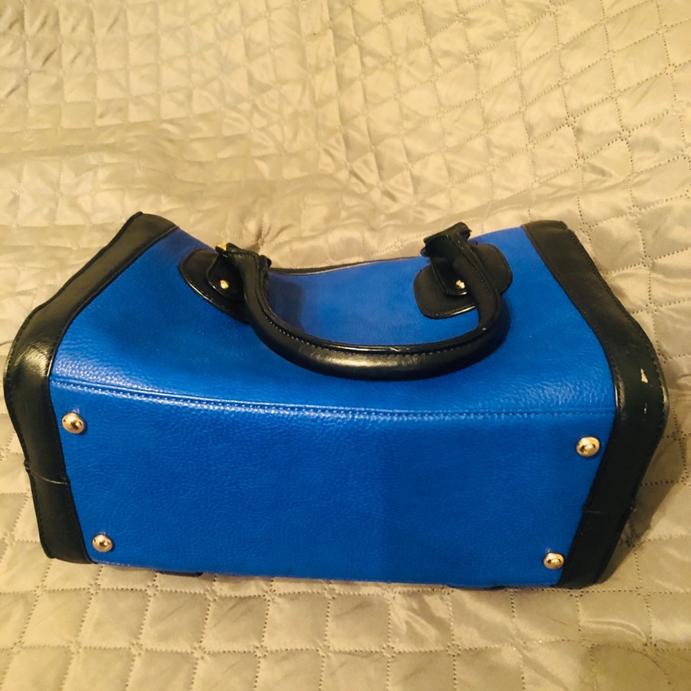 Handbag - Picture 4 of 4